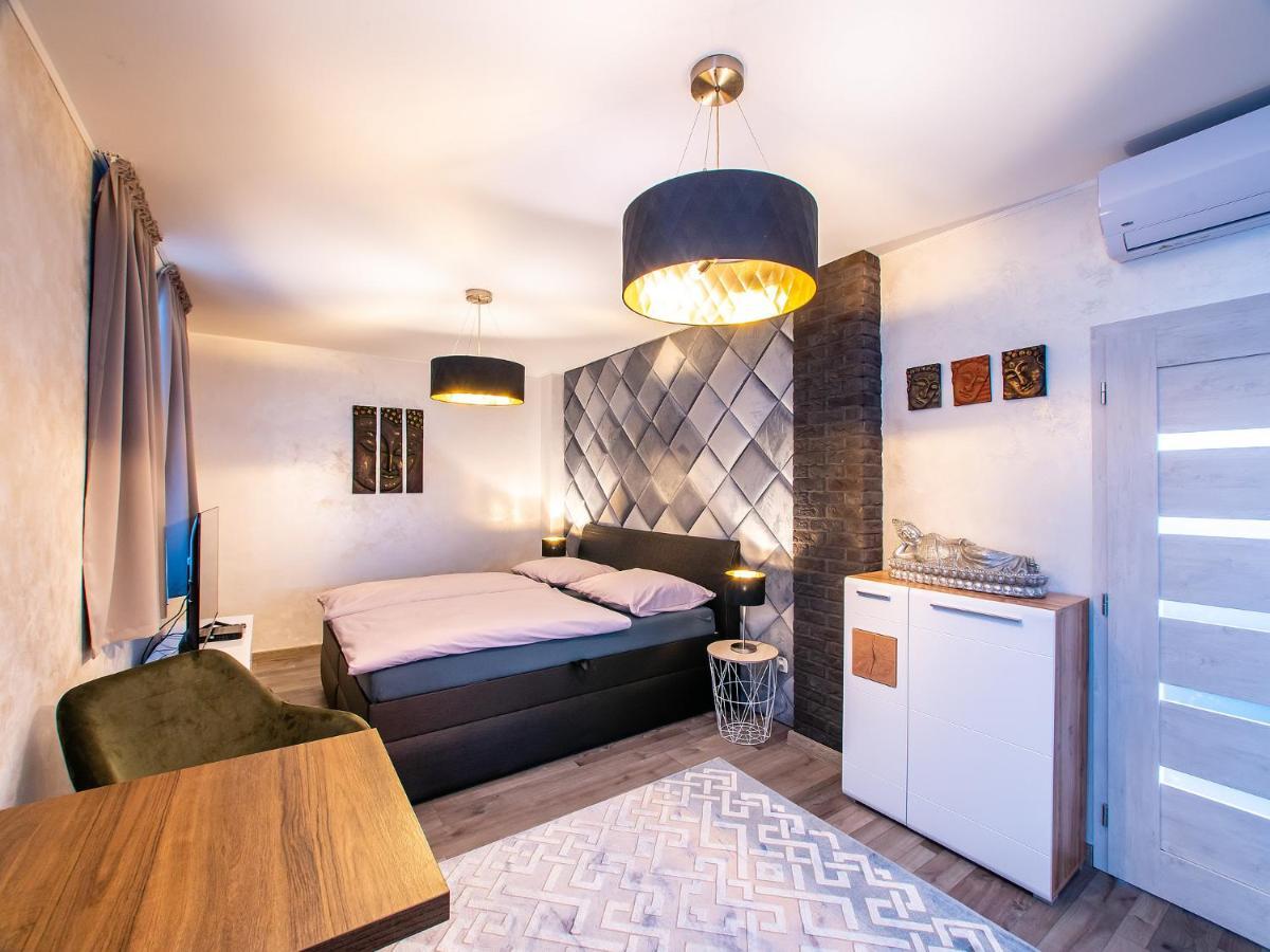 Penzion Julia Dunajská Streda Esterno foto